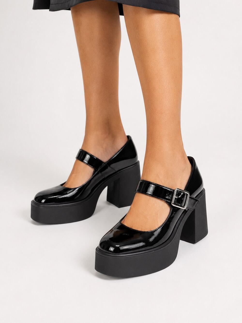 Steve Madden Makena Black Patent Platform Mary Jane Chunky Heel Shoes 7M